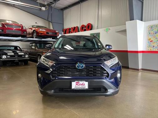 2021 Toyota RAV4 Hybrid XLE