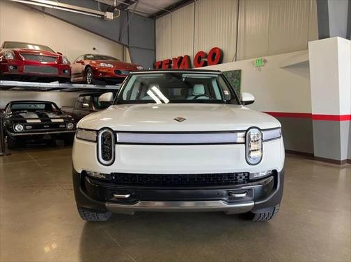 2023 Rivian R1S Adventure