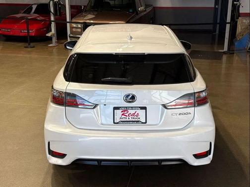 White 2016 Lexus CT 200h Base