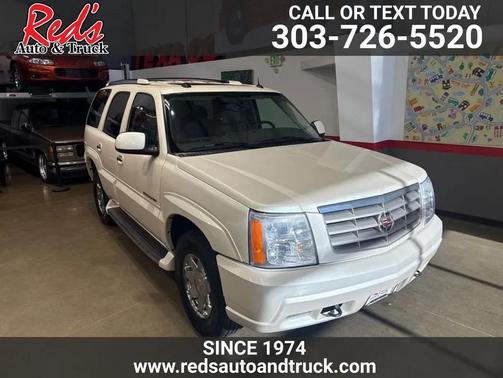 2005 Cadillac Escalade Base