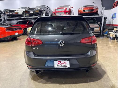 2017 Volkswagen Golf GTI 2.0T S 4-Door