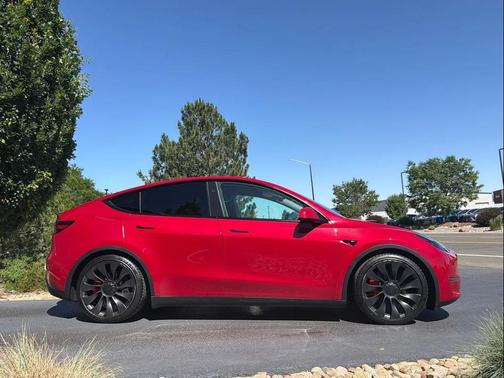 Red Multi-Coat 2023 Tesla Model Y Performance Dual Motor All-Wheel Drive