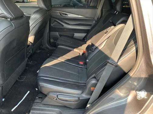 2022 INFINITI QX60 Luxe