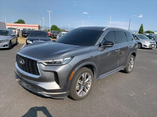 2022 INFINITI QX60 Luxe