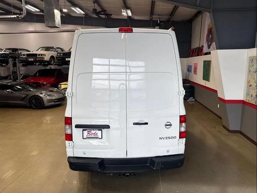 2020 Nissan NV Cargo NV2500 HD SV V8