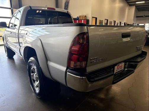 2005 Toyota Tacoma PreRunner Access Cab