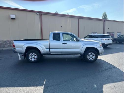 2005 Toyota Tacoma PreRunner Access Cab