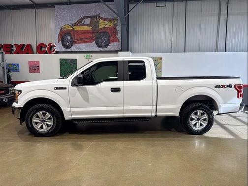 White Gold 2018 Ford F-150 XL