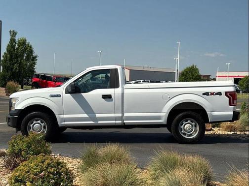 White Platinum Metallic Tri-Coat 2016 Ford F-150 XL