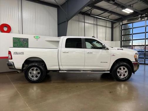 2019 RAM 2500 Big Horn Crew Cab 4x4 6'4' Box