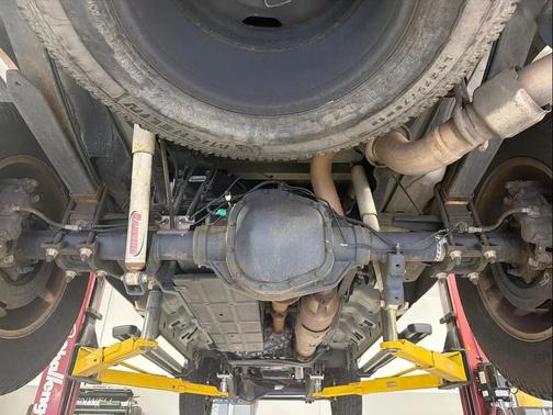 White 2013 Ford F-250 Lariat