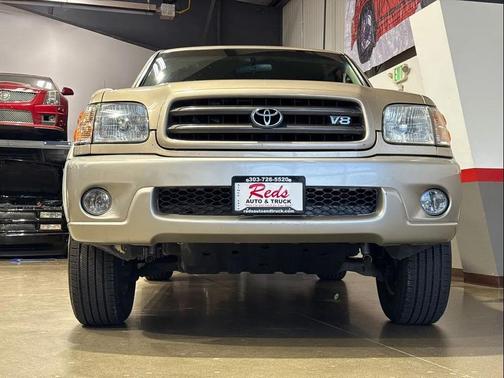 2002 Toyota Sequoia SR5