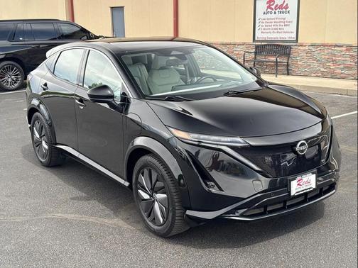 Black Diamond Pearl 2023 Nissan ARIYA ENGAGE