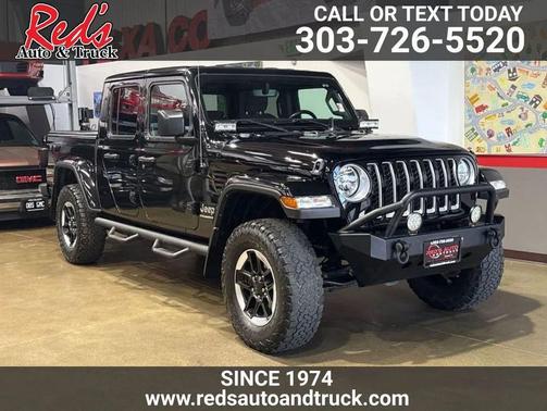 Black Clearcoat 2023 Jeep Gladiator Overland
