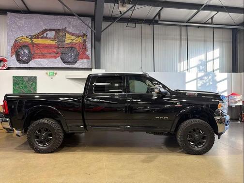 2021 RAM 2500 Laramie Crew Cab 4x4 6'4' Box