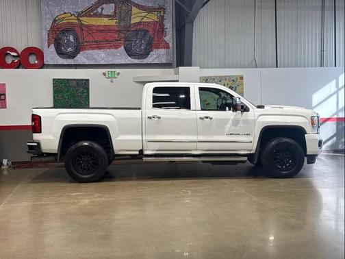 2017 GMC Sierra 3500 Denali