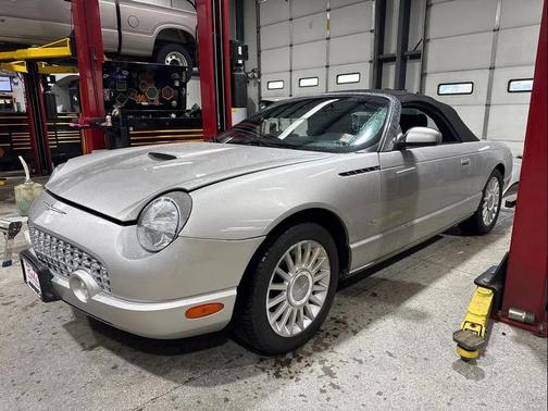 2004 Ford Thunderbird Base