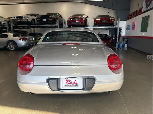 2004 Ford Thunderbird Base