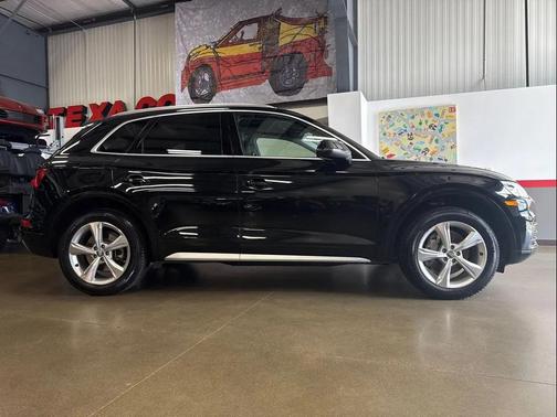 2020 Audi Q5 45 Premium Plus