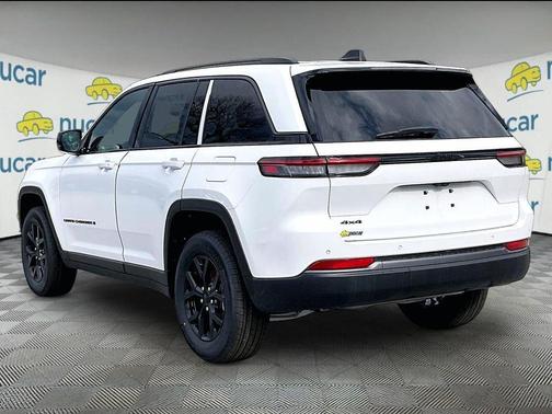 White 2026 Jeep Grand Cherokee Laredo