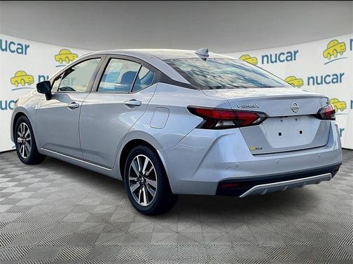 2022 Nissan Versa 1.6 SV