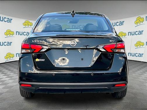 2021 Nissan Versa 1.6 SV