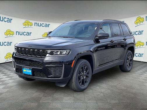 2026 Jeep Grand Cherokee Laredo