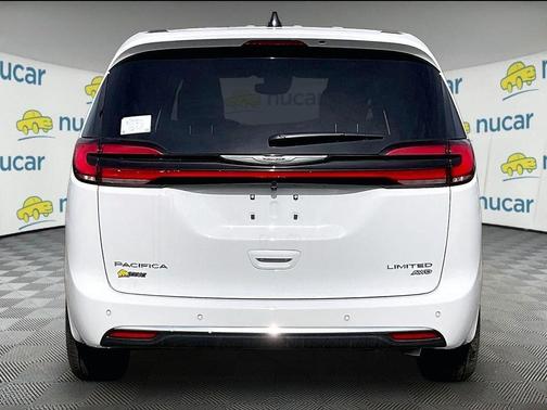 White 2026 Chrysler Pacifica Limited