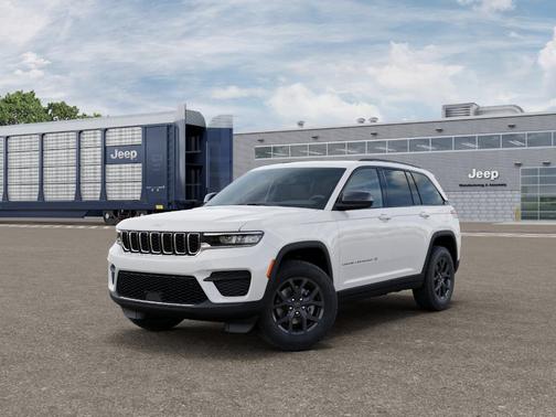 White 2027 Jeep Grand Cherokee Laredo X