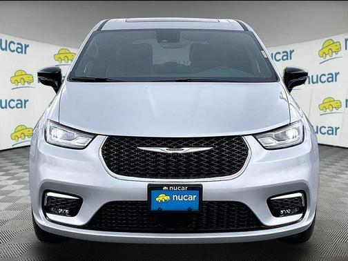 Silver 2026 Chrysler Pacifica Limited