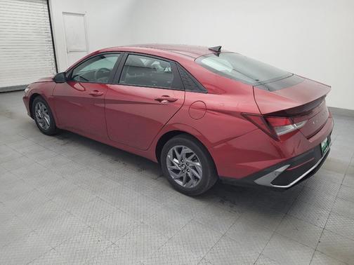 Ultimate Red 2024 Hyundai ELANTRA SEL