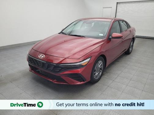 Ultimate Red 2024 Hyundai ELANTRA SEL