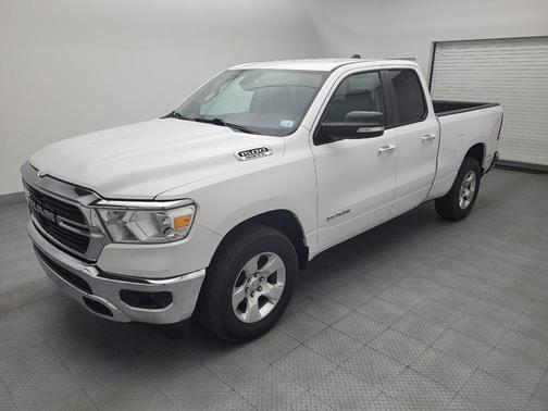 Bright White Clearcoat 2020 RAM 1500 Big Horn/Lone Star