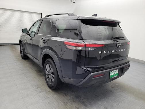 2023 Nissan Pathfinder SV FWD