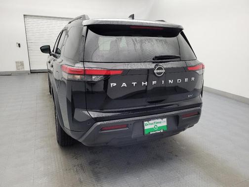 2023 Nissan Pathfinder SV FWD