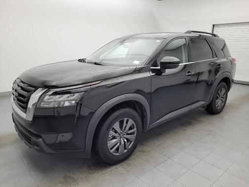 2023 Nissan Pathfinder SV FWD