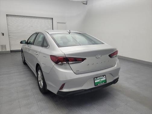 2018 Hyundai SONATA SE