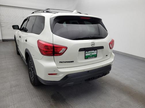 2020 Nissan Pathfinder SL 2WD