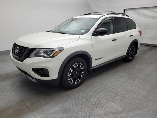 2020 Nissan Pathfinder SL 2WD