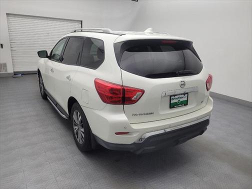 2019 Nissan Pathfinder SV