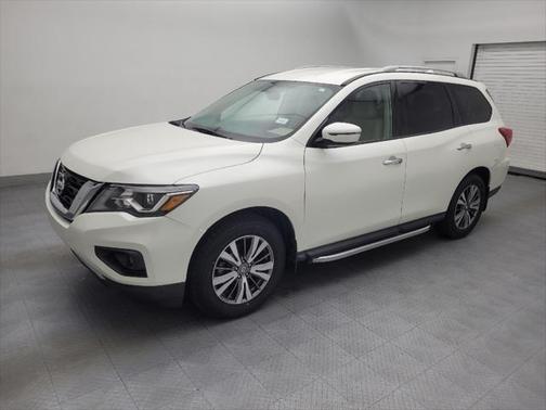 2019 Nissan Pathfinder SV