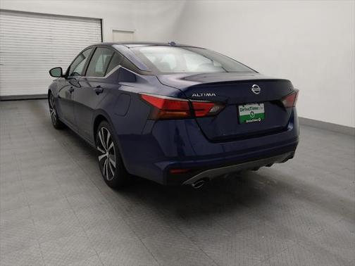 2021 Nissan Altima SR FWD