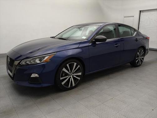 2021 Nissan Altima SR FWD