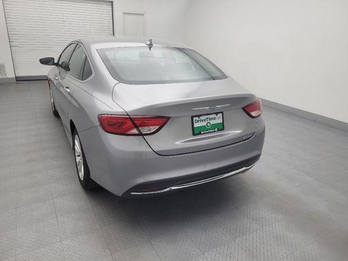 2017 Chrysler 200 Limited