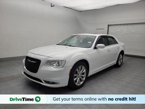 2018 Chrysler 300 Touring