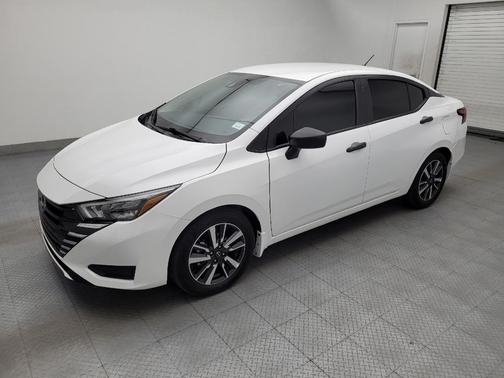 Fresh Powder 2025 Nissan Versa 1.6 S