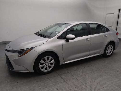 Classic Silver Metallic 2024 Toyota Corolla LE