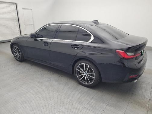 Black 2019 BMW 330