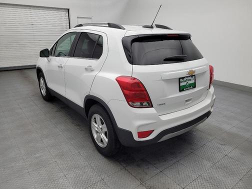 Summit White 2018 Chevrolet Trax LT