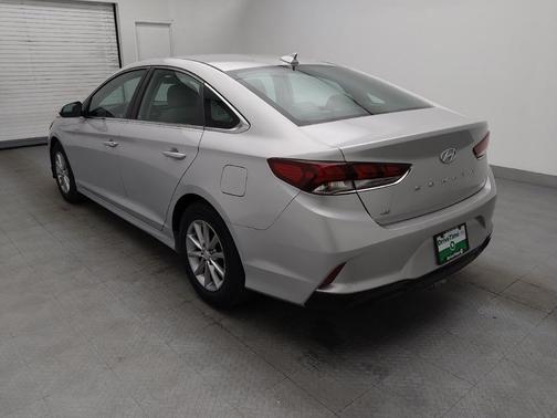 2018 Hyundai SONATA SE